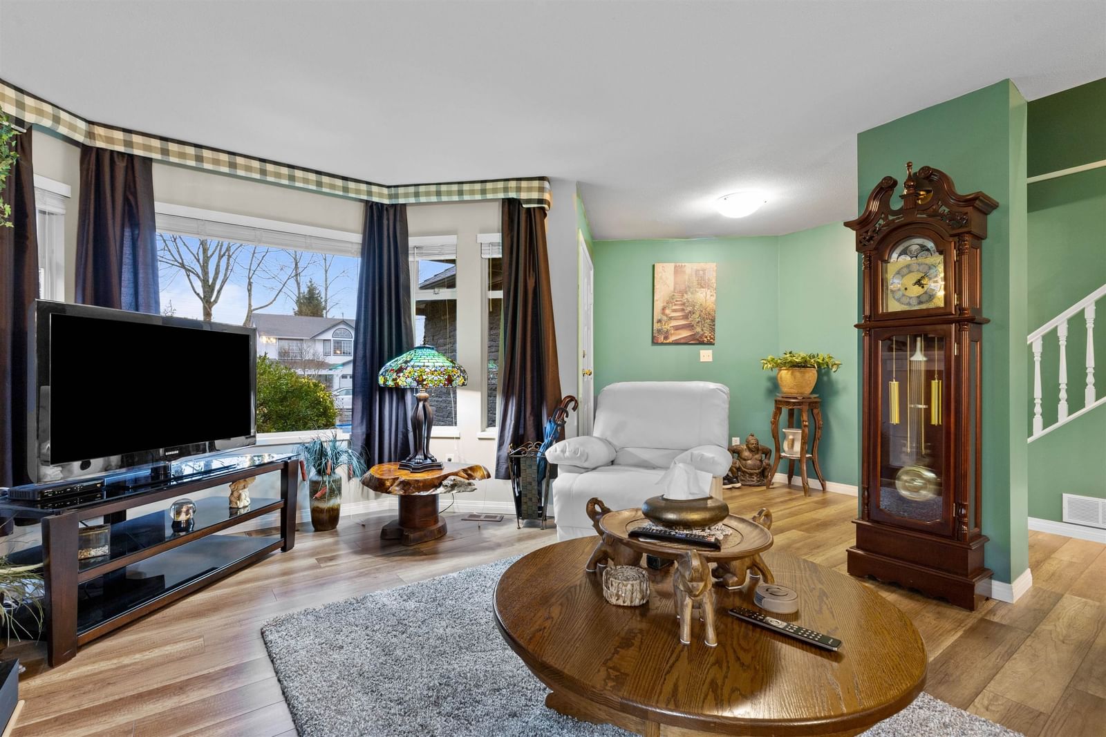 Listing Image 11
