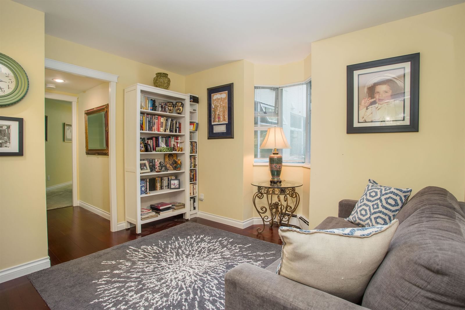 Listing Image 11
