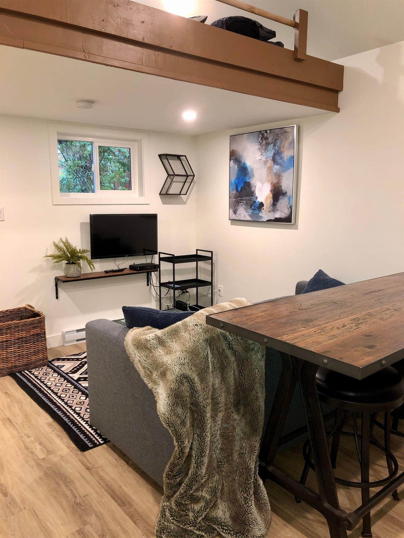 Listing Image 23