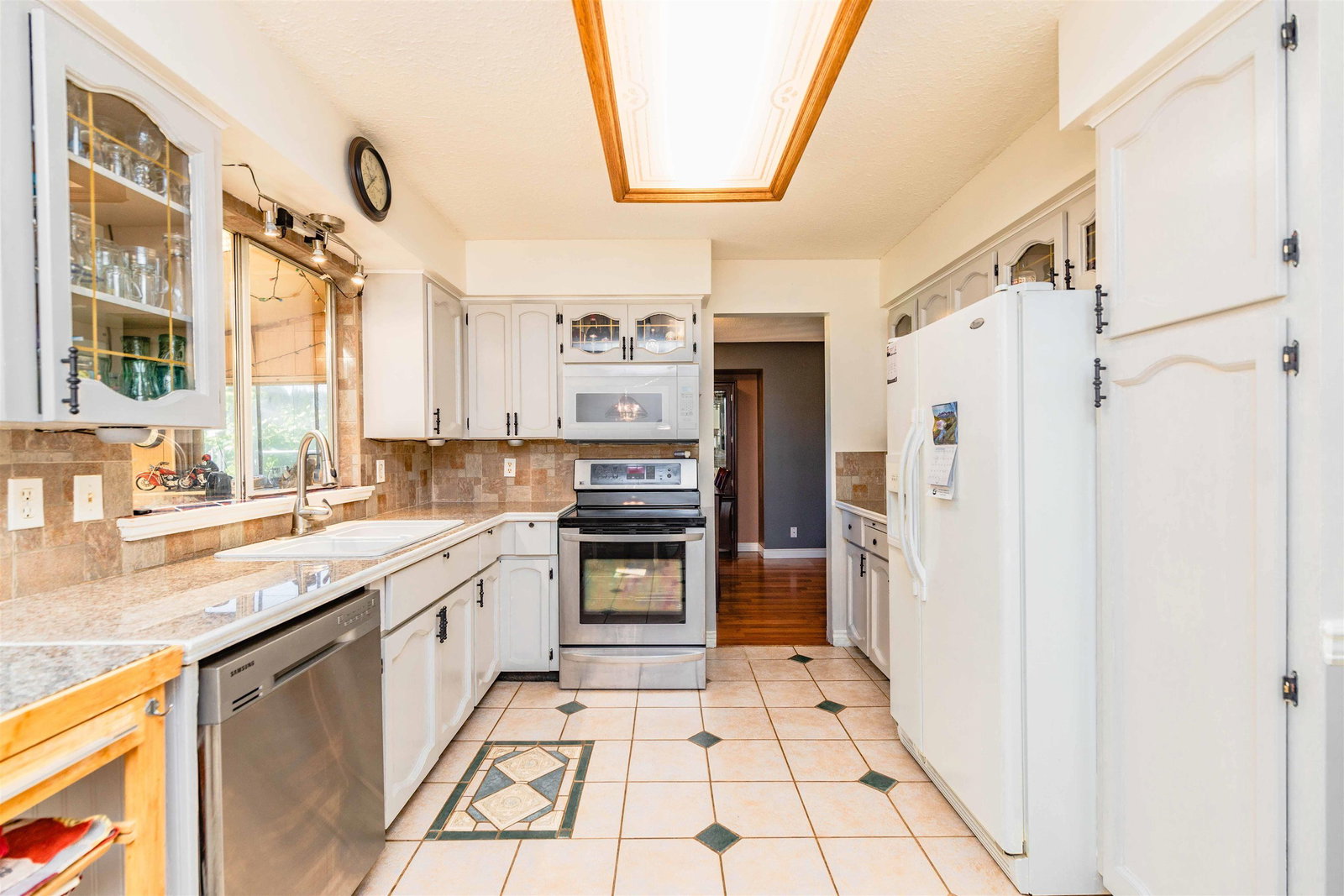 Listing Image 15