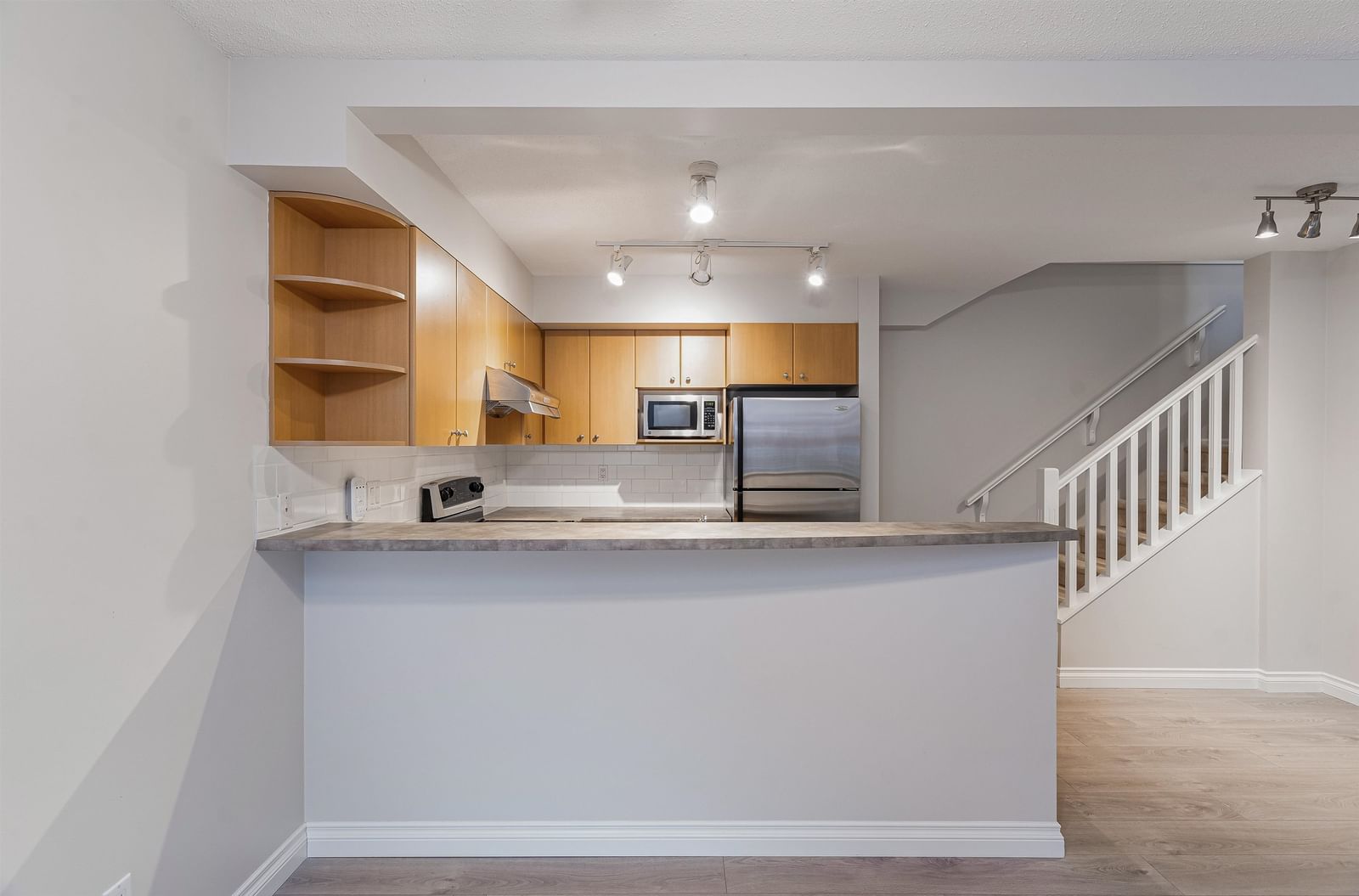Listing Image 14