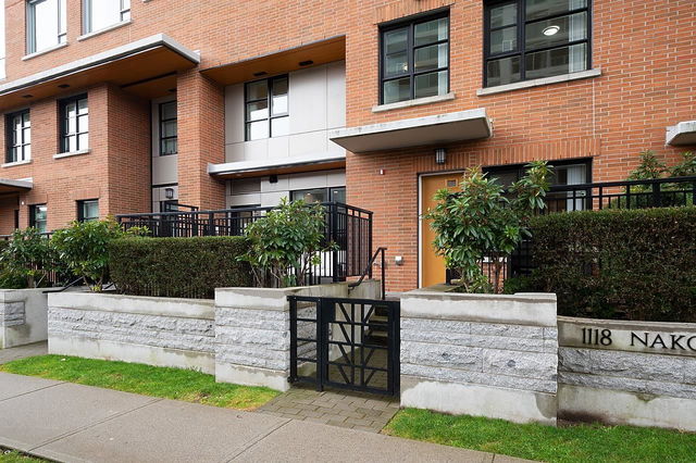 108 - 1118 Nakoma Place