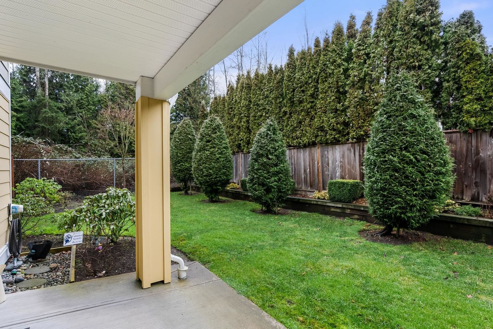 Listing Image 6