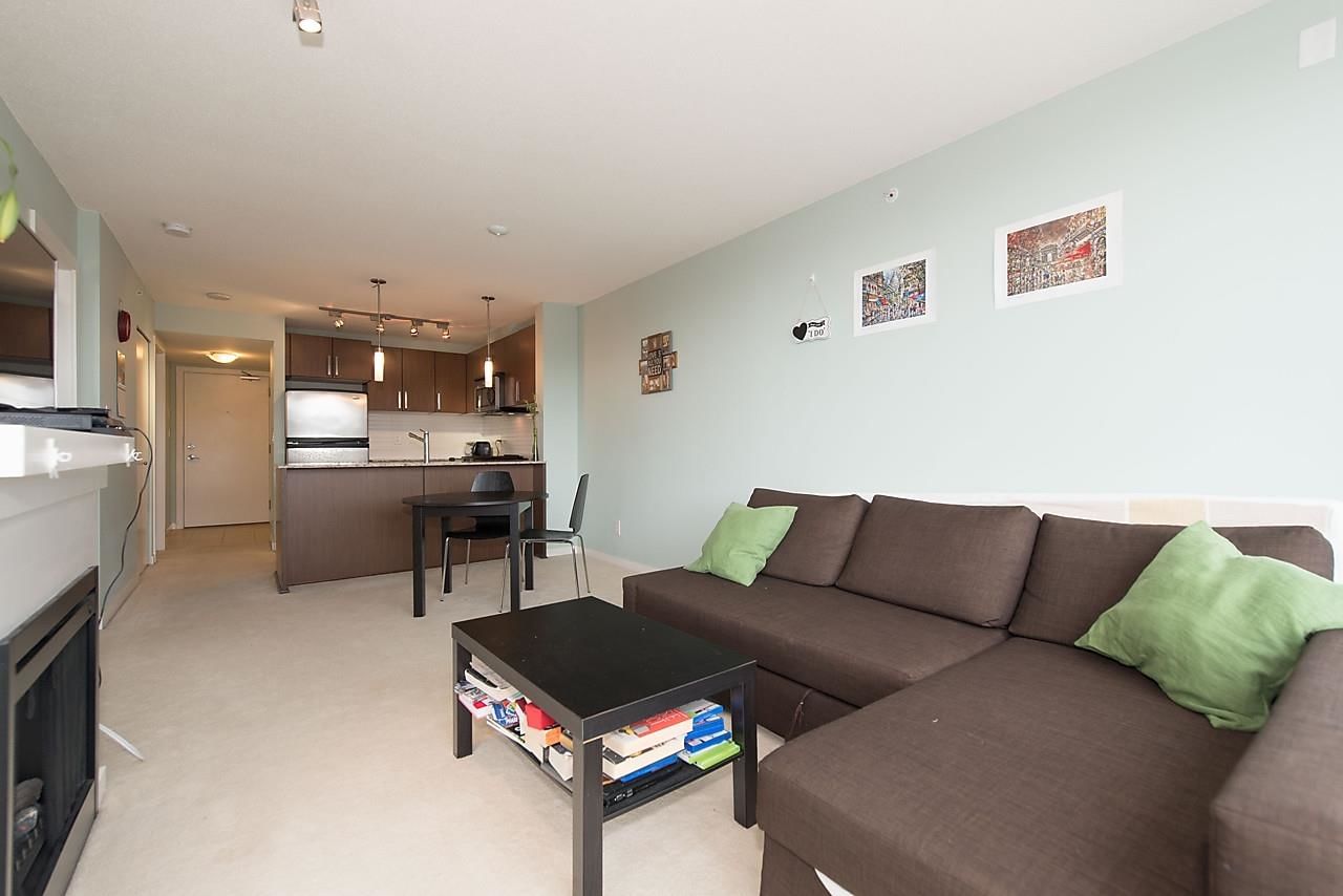 Listing Image 11