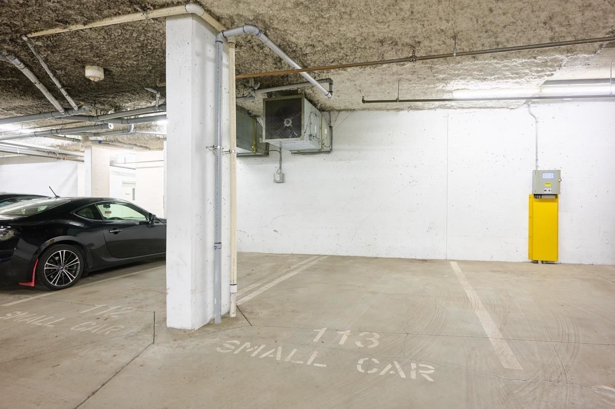 Listing Image 20