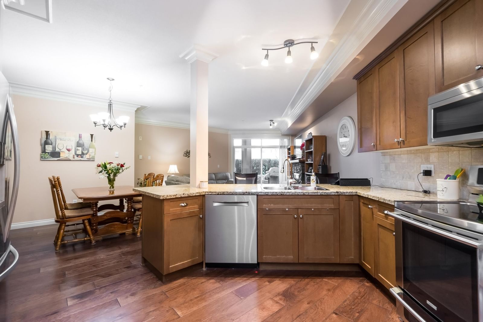 Listing Image 13