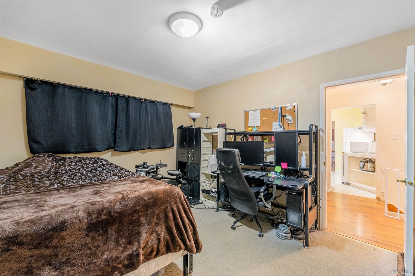 Listing Image 13