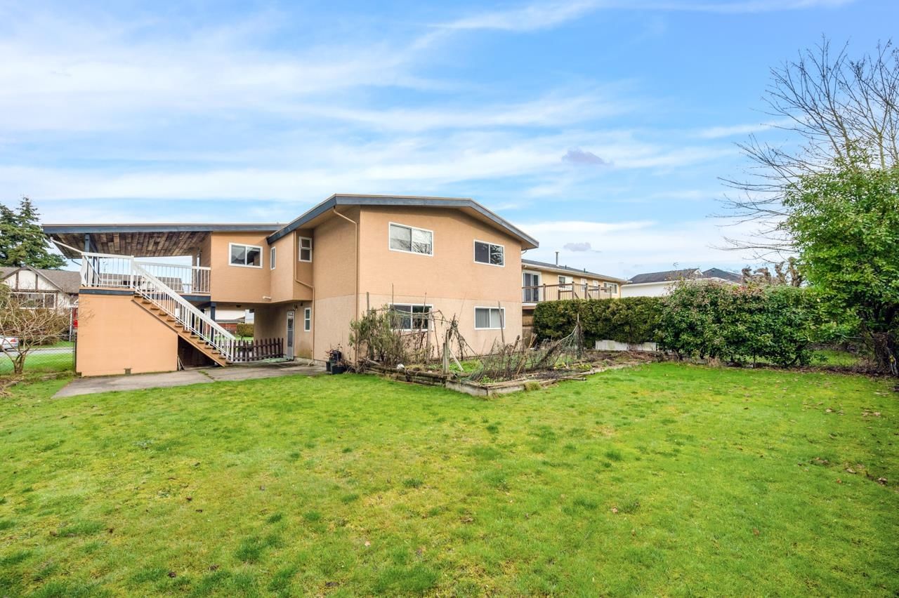 Listing Image 12