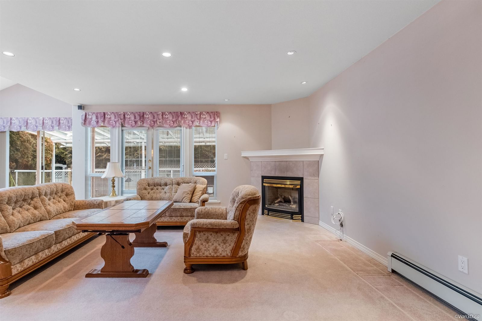 Listing Image 12