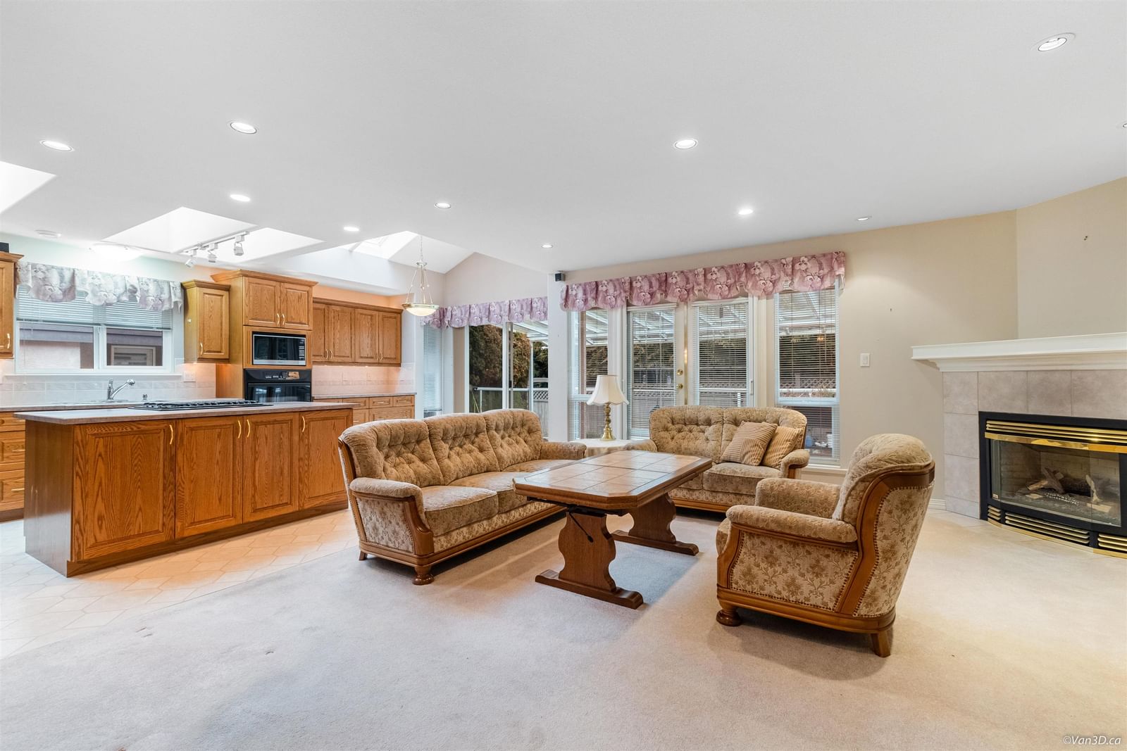 Listing Image 13