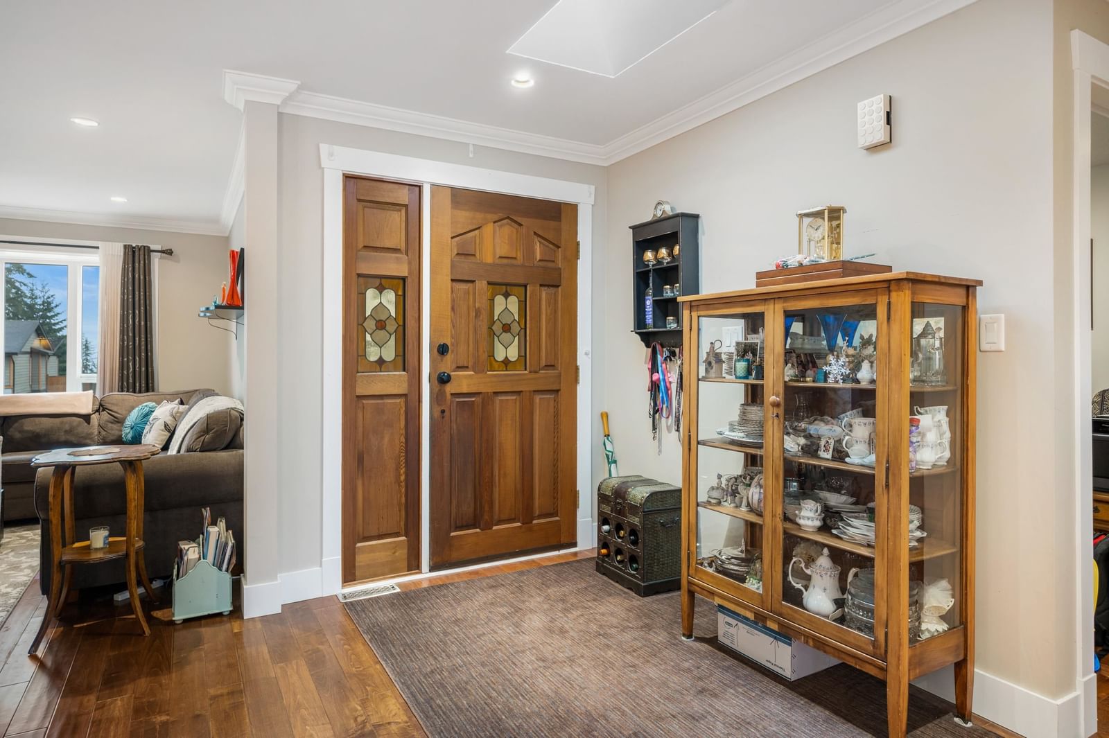 Listing Image 4