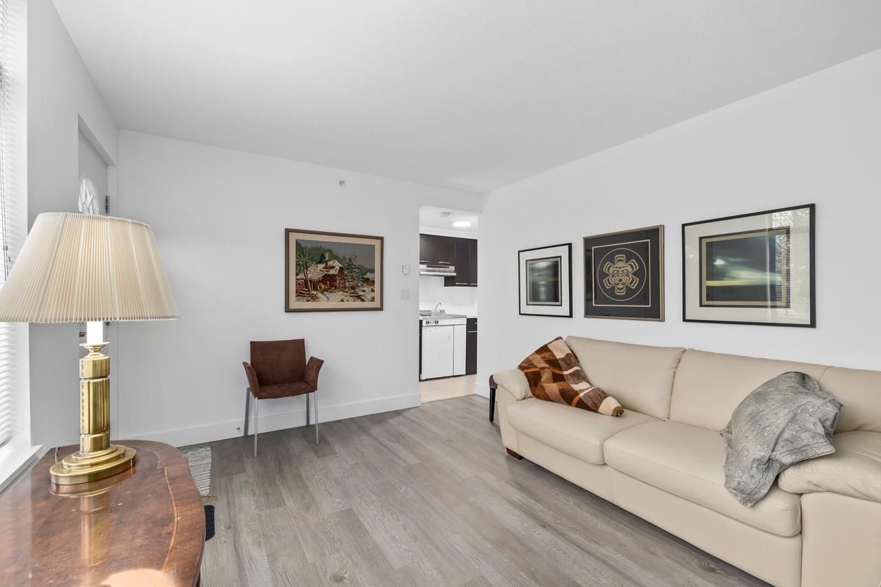Listing Image 23