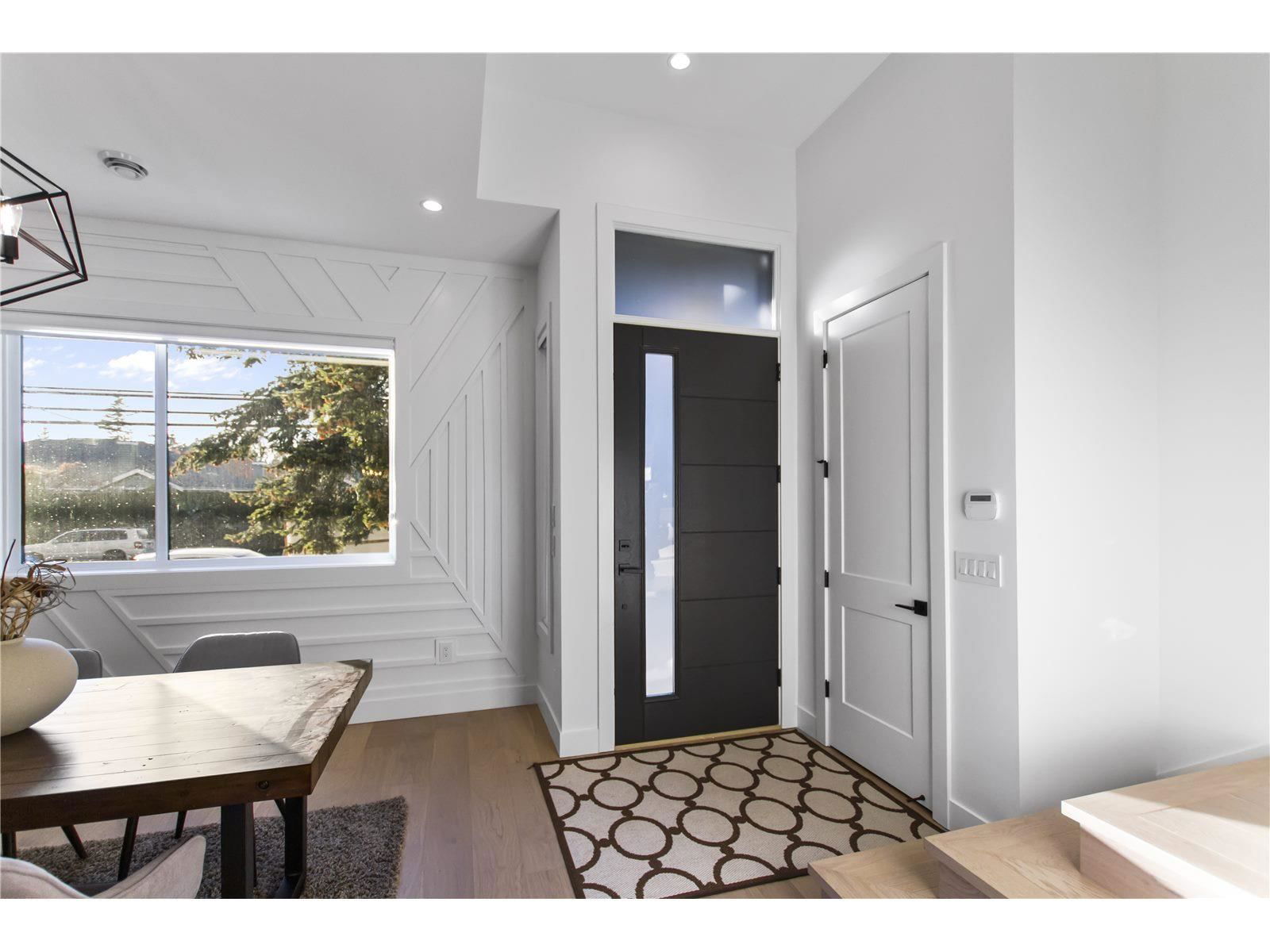 Listing Image 0