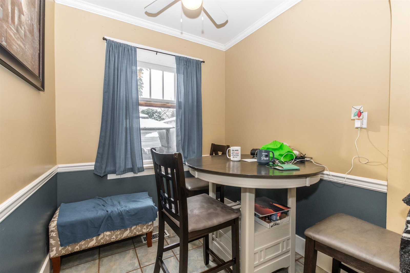 Listing Image 9