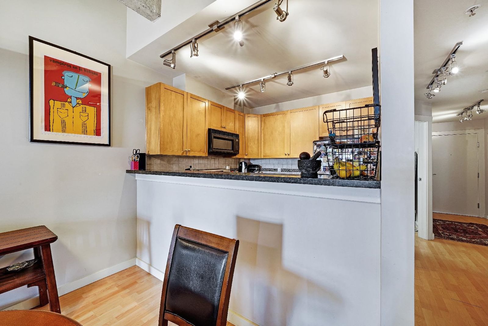 Listing Image 16