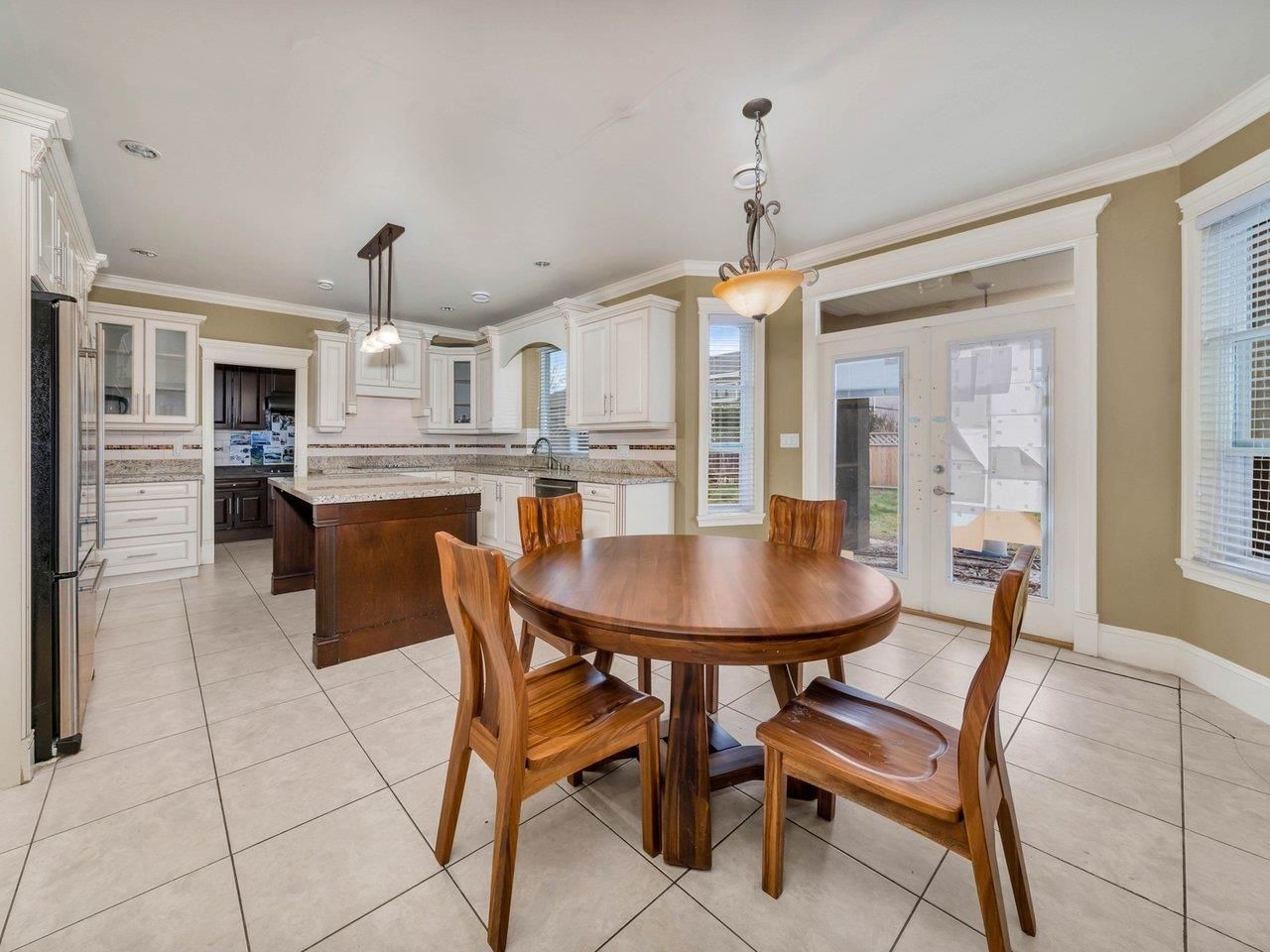 Listing Image 13