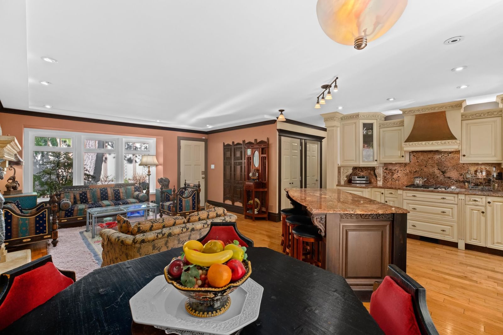 Listing Image 13
