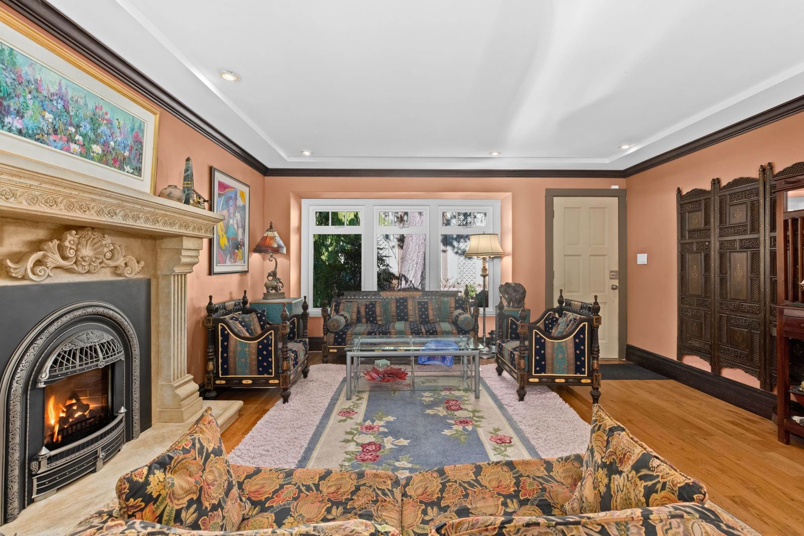 Listing Image 8