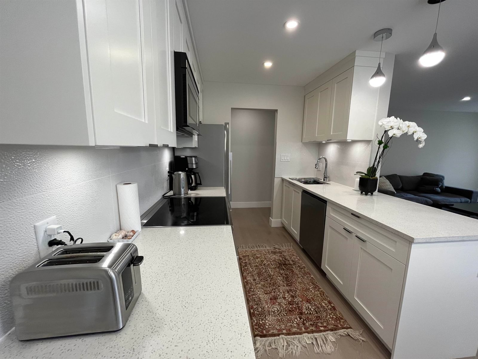 Listing Image 22