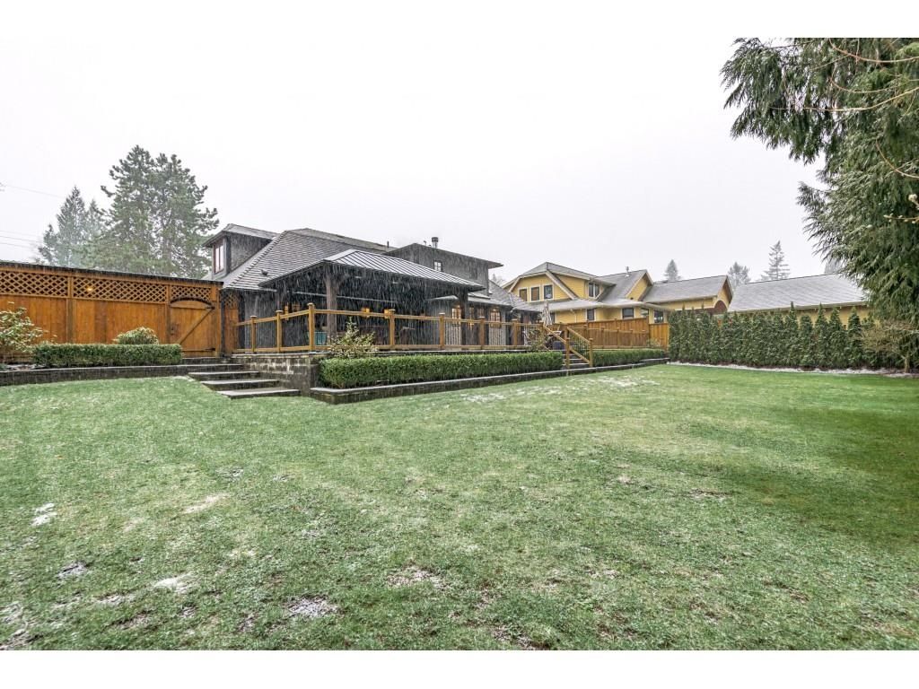 Listing Image 4