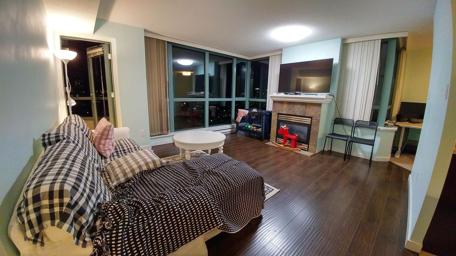 Listing Image 11