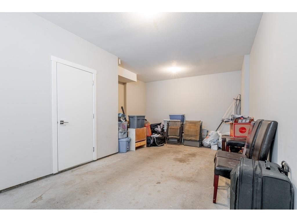 Listing Image 28