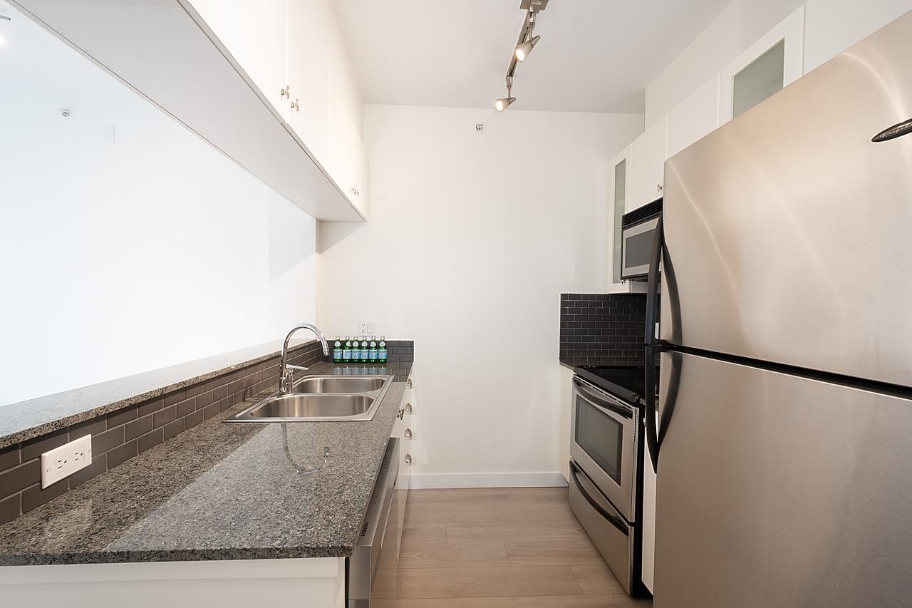Listing Image 18