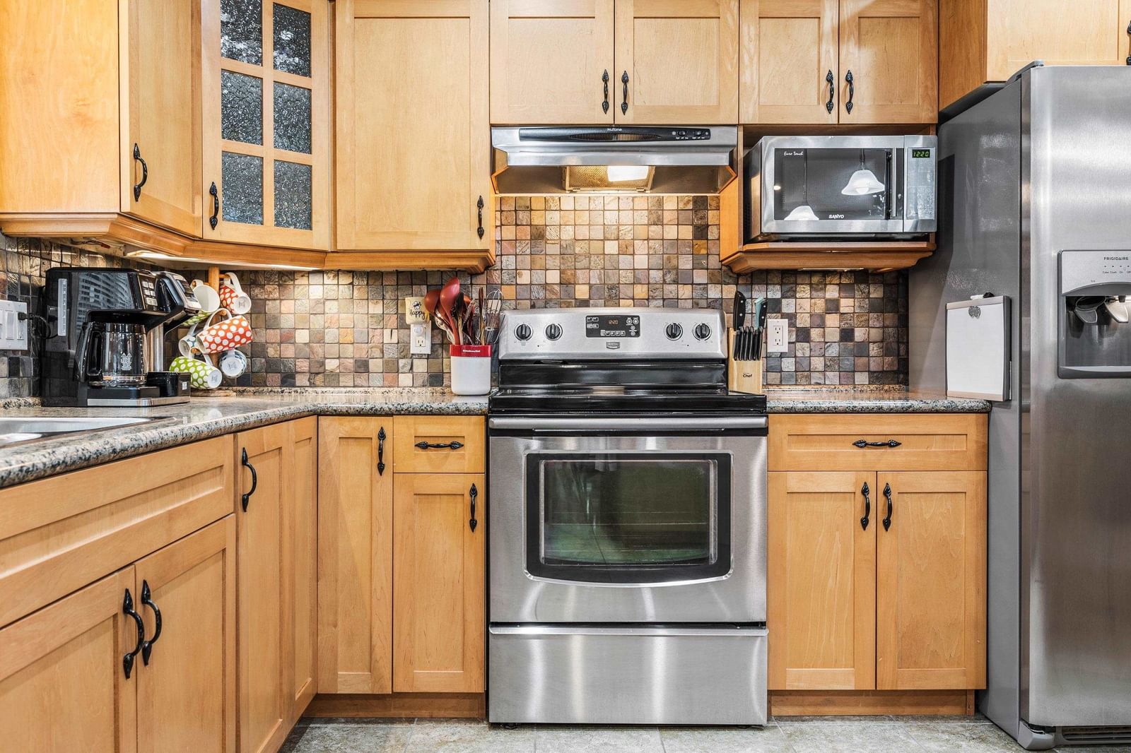 Listing Image 10