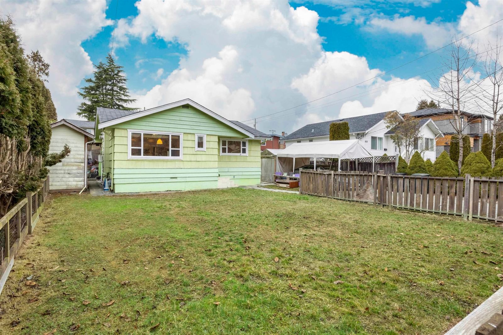 Listing Image 16