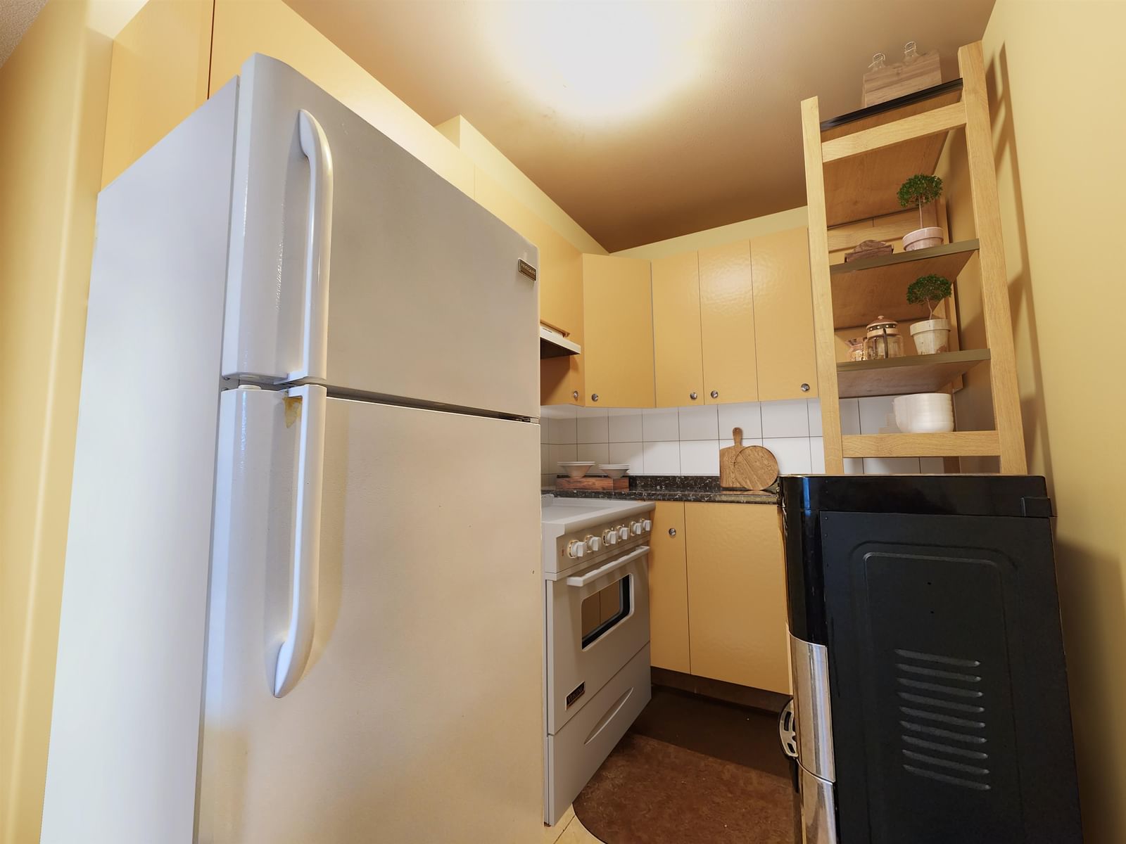 Listing Image 20