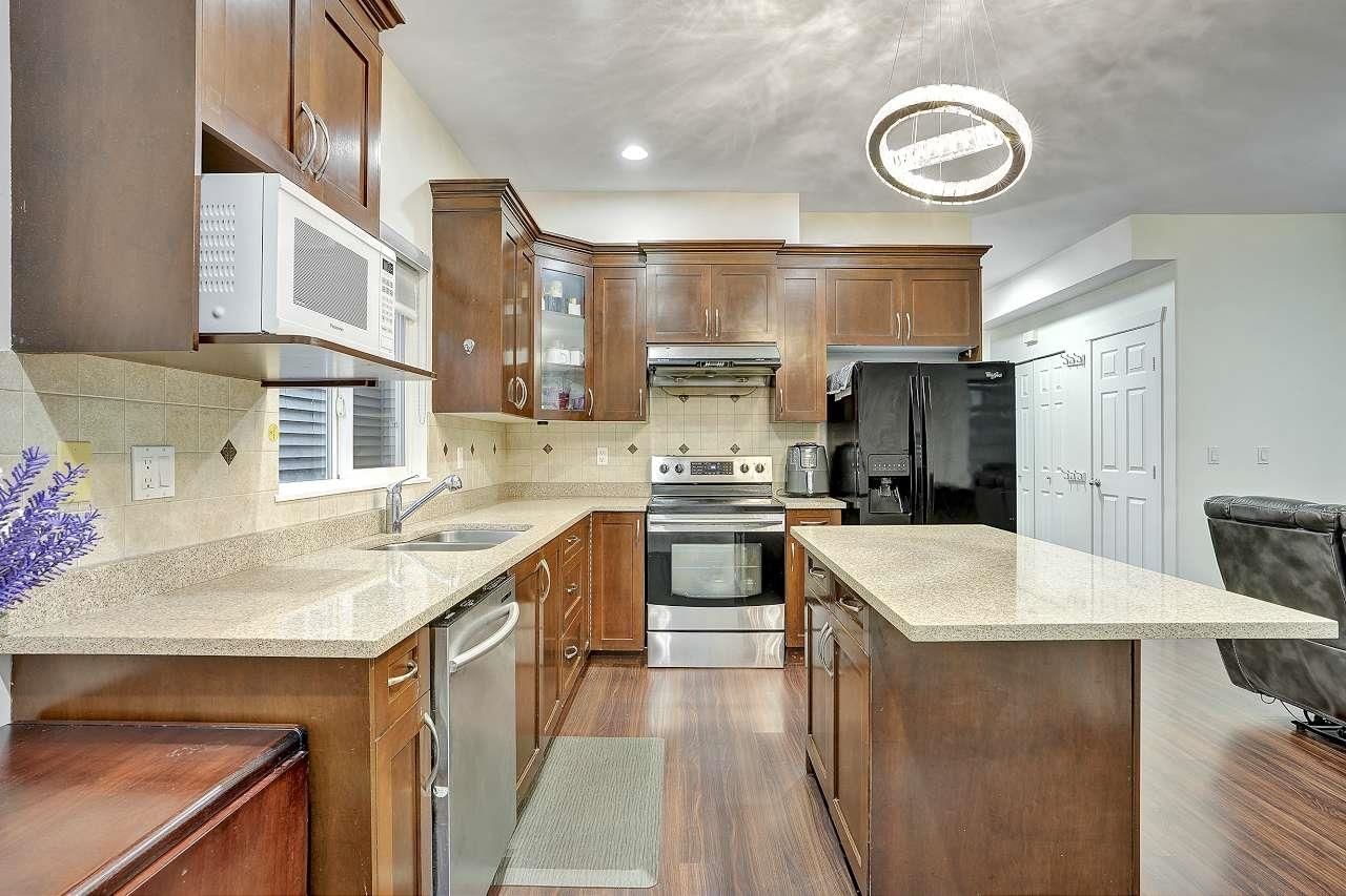 Listing Image 14