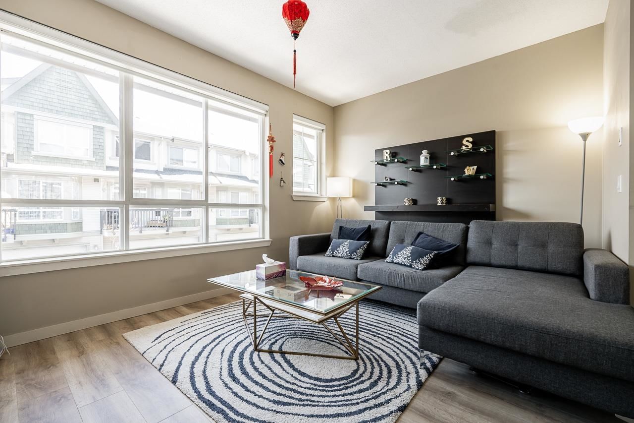 Listing Image 20