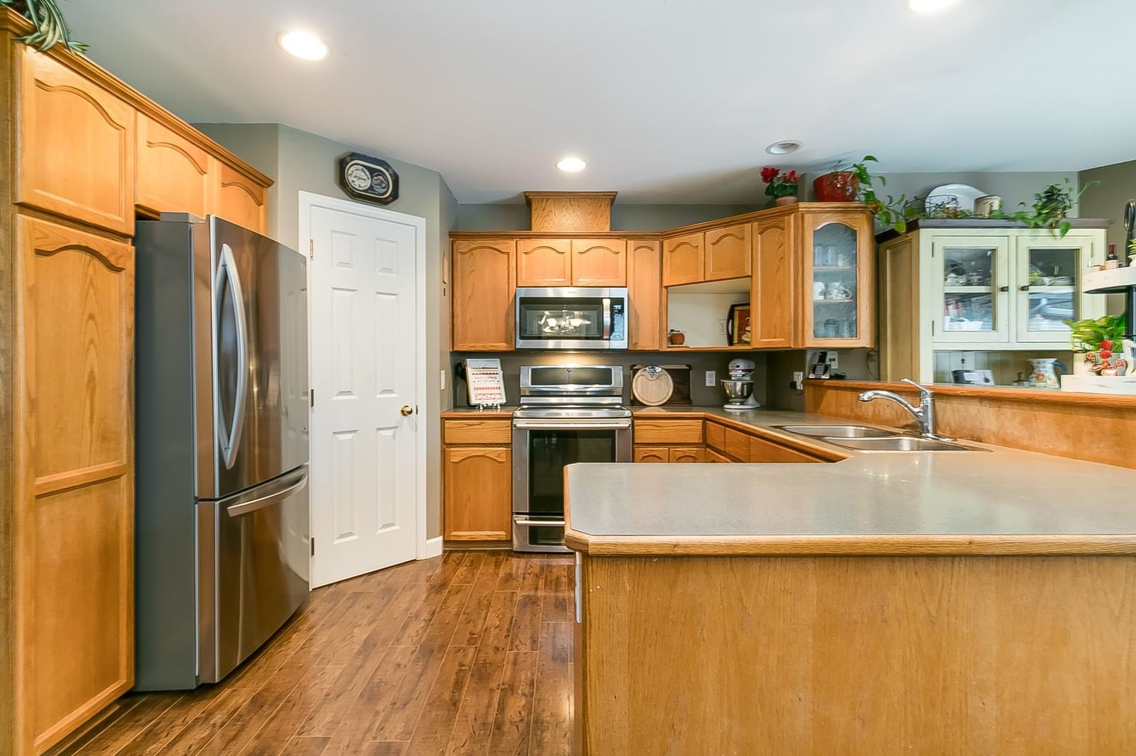 Listing Image 15