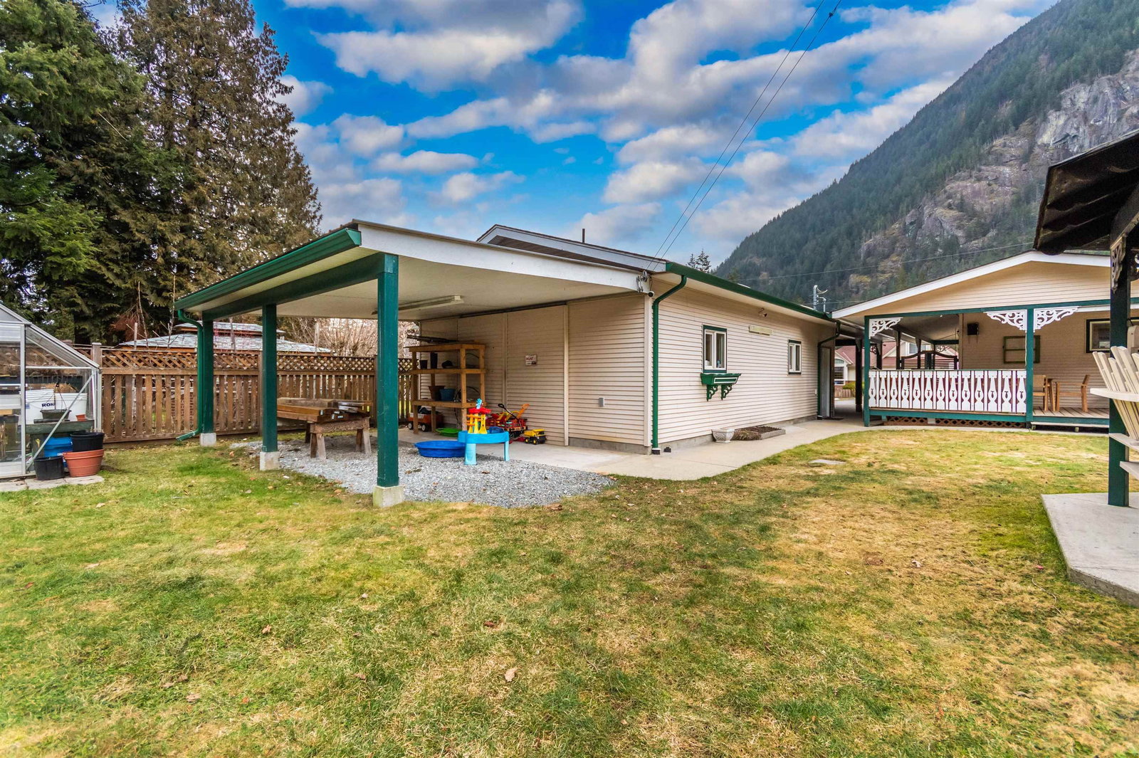 Listing Image 11
