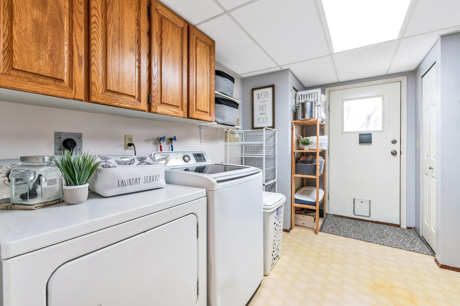 Listing Image 16