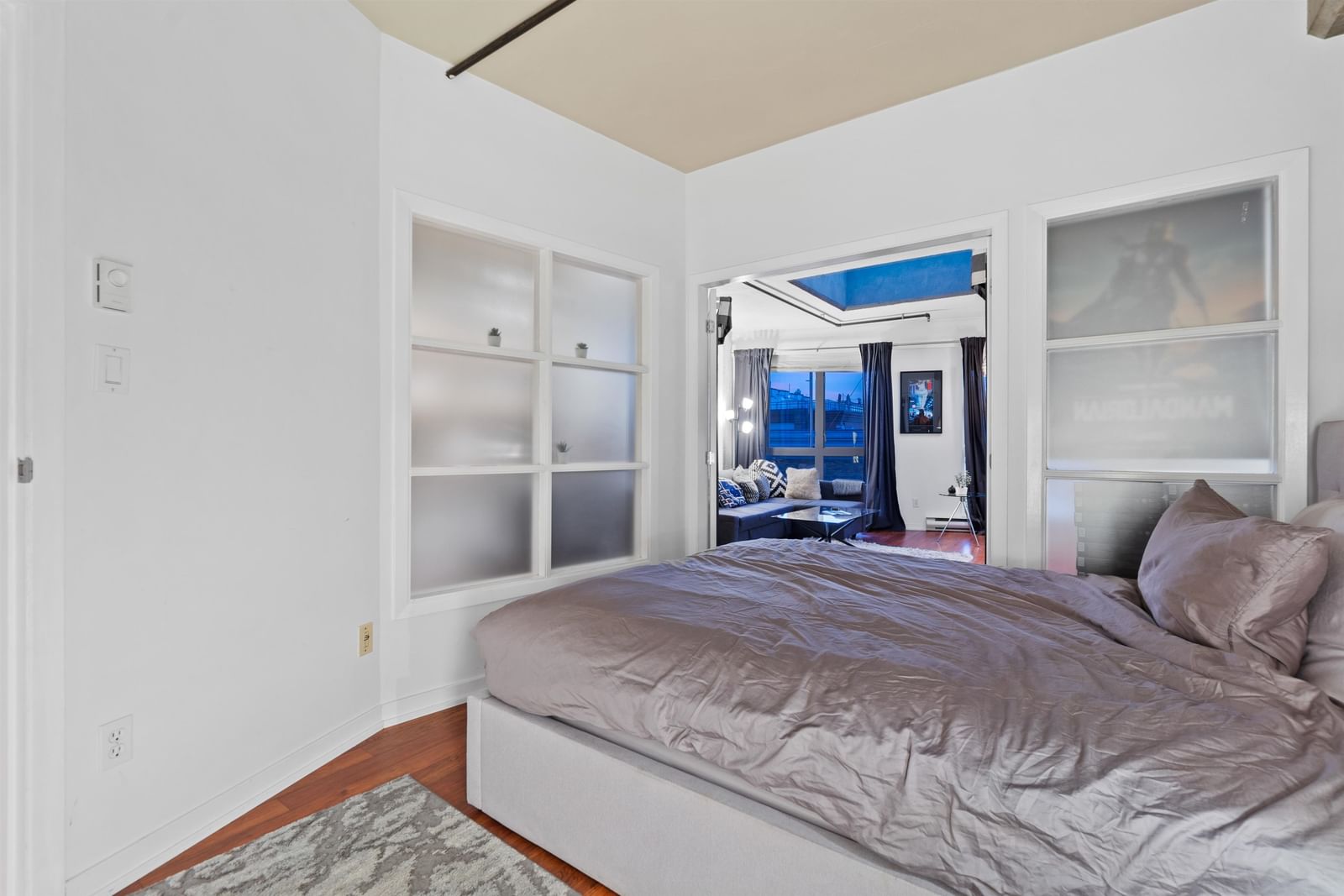Listing Image 19