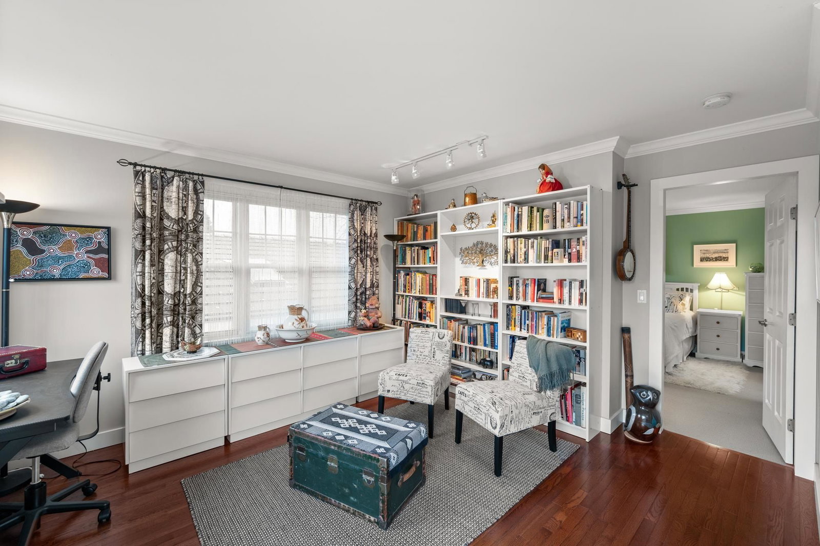 Listing Image 16