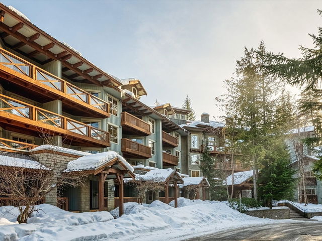 406G4 - 4653 Blackcomb Way