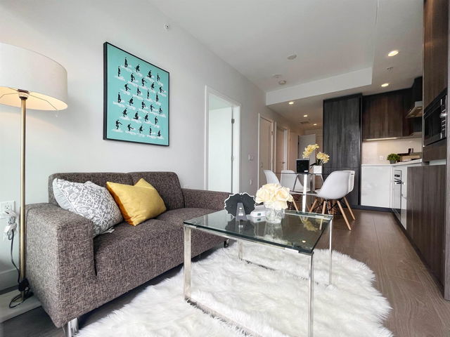 1406 - 8133 Cook Road