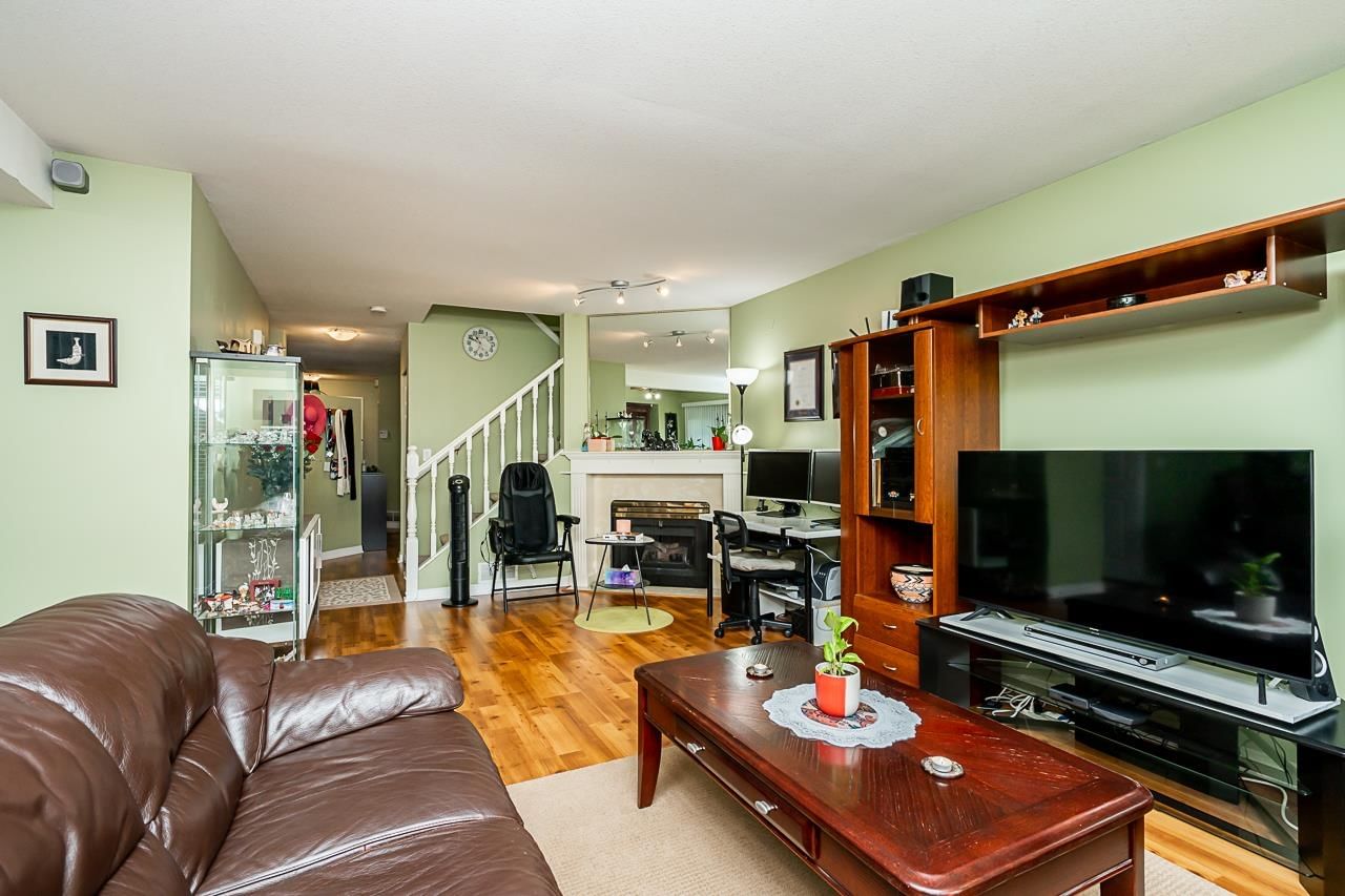 Listing Image 21