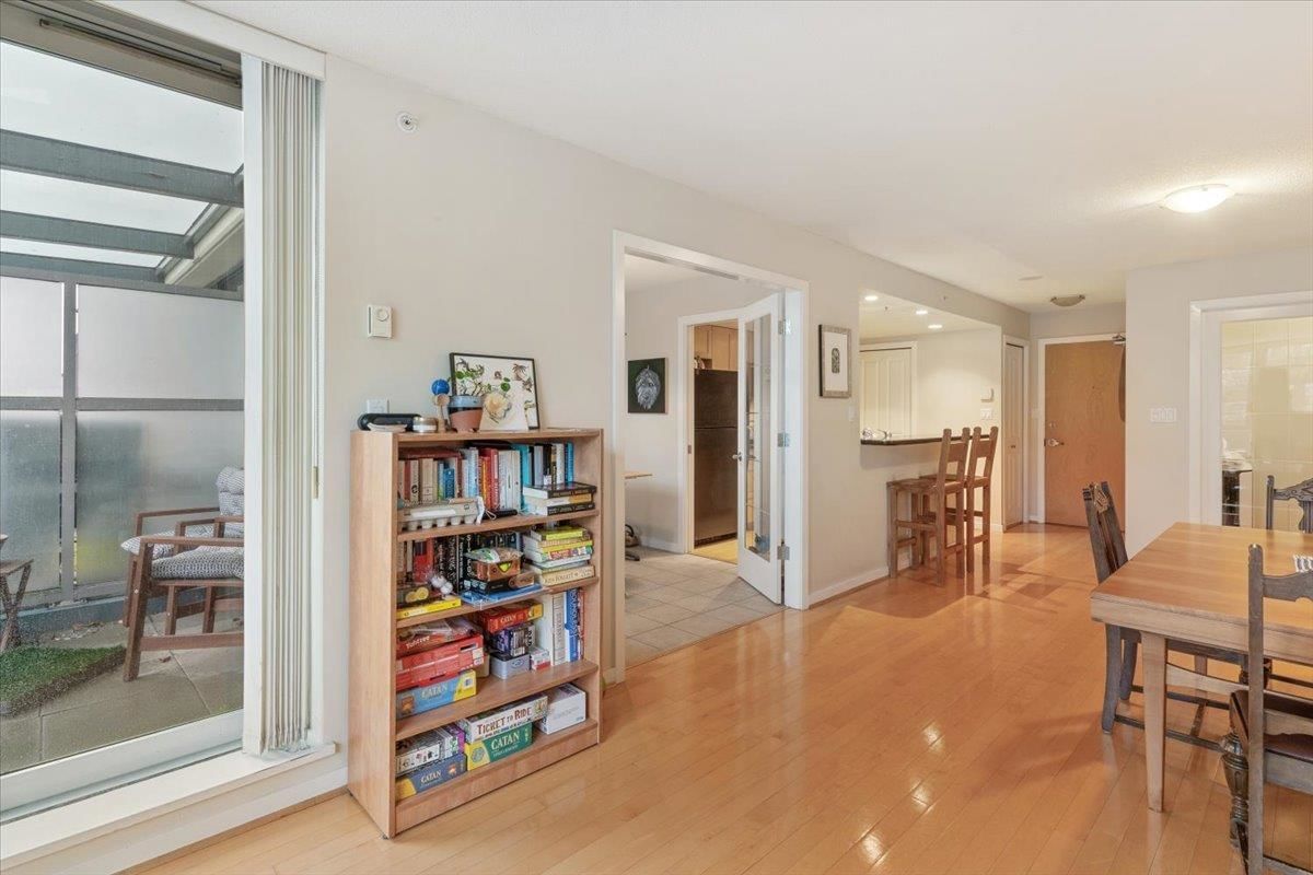 Listing Image 12