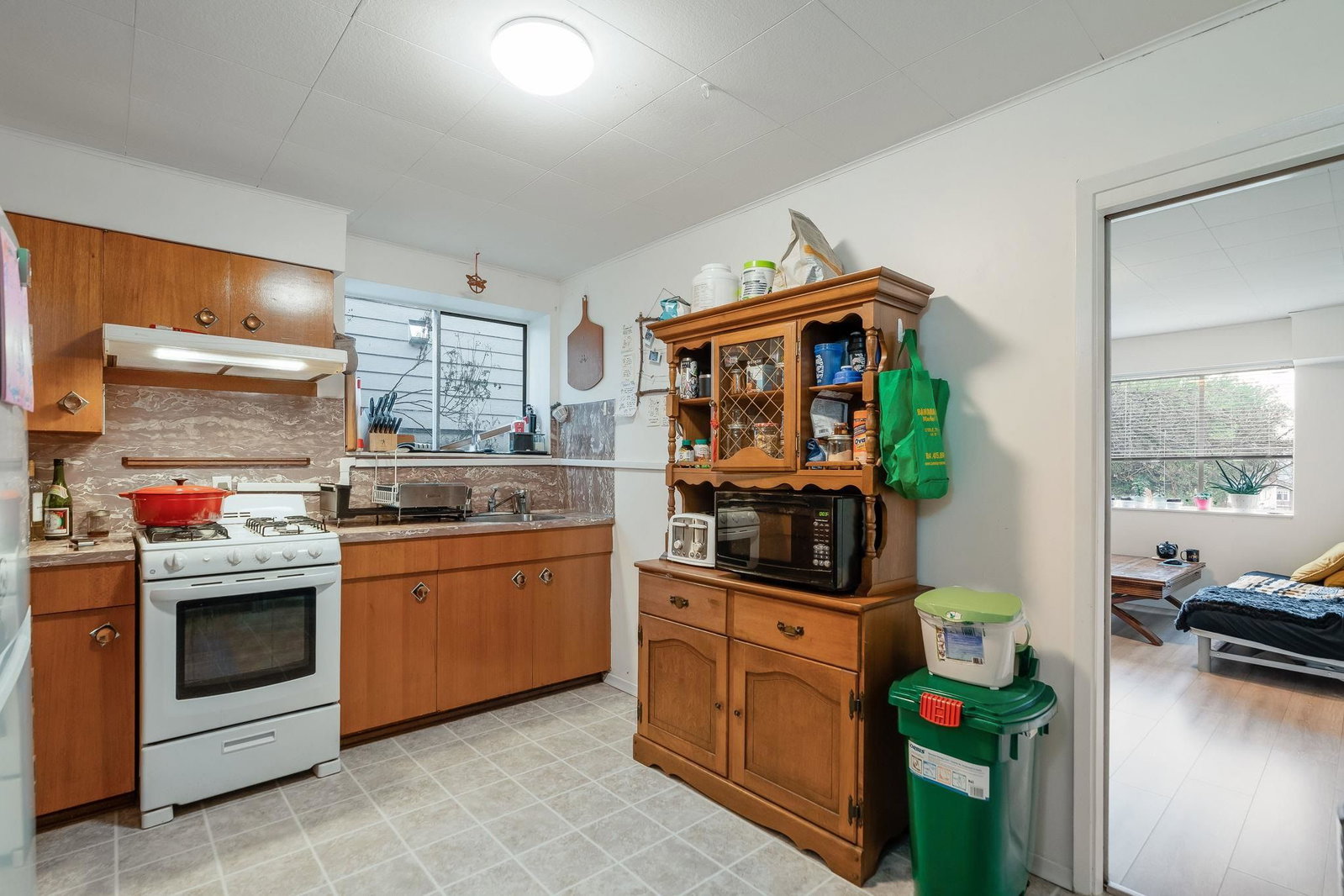 Listing Image 16
