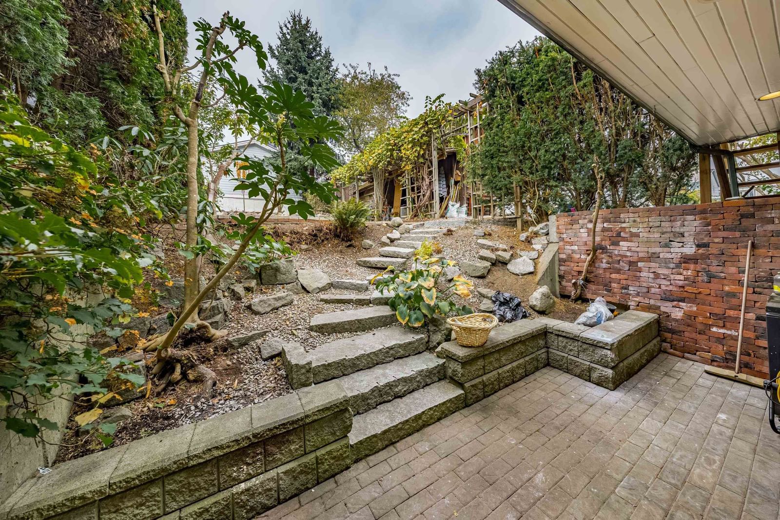 Listing Image 21
