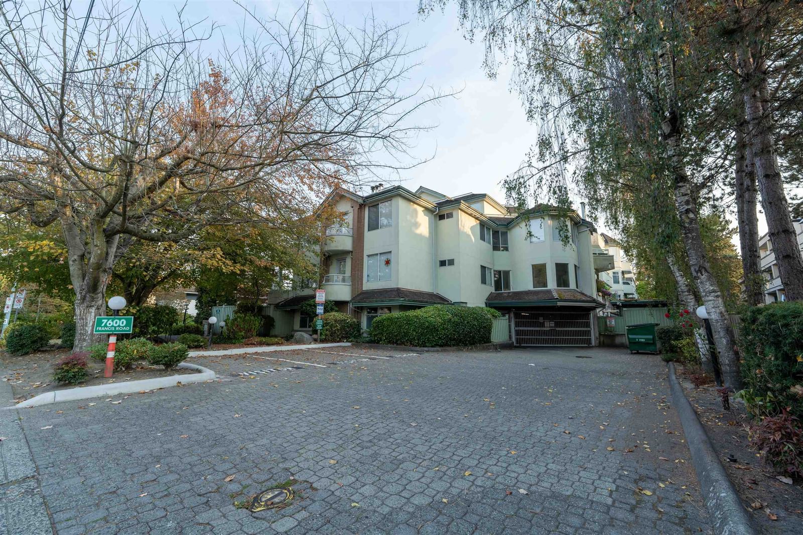 Listing Image 13