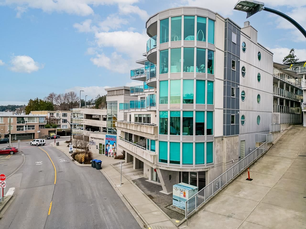 Listing Image 6