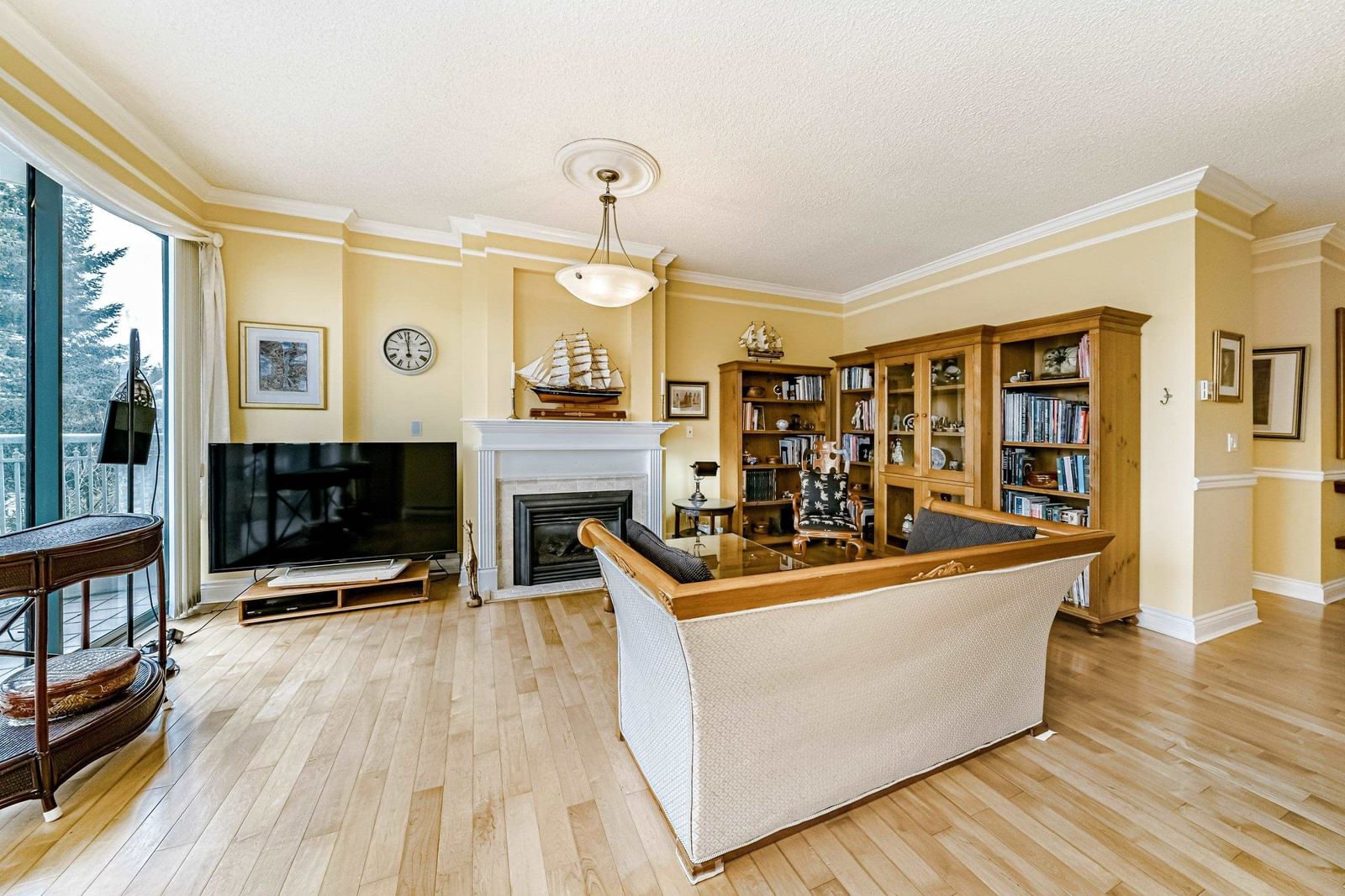 Listing Image 9