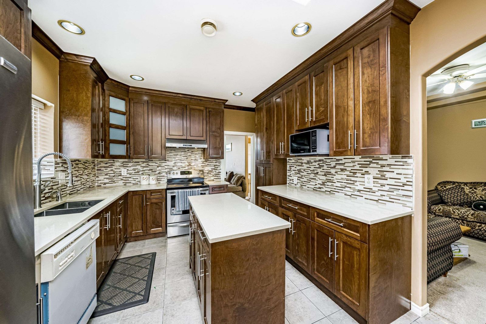 Listing Image 14