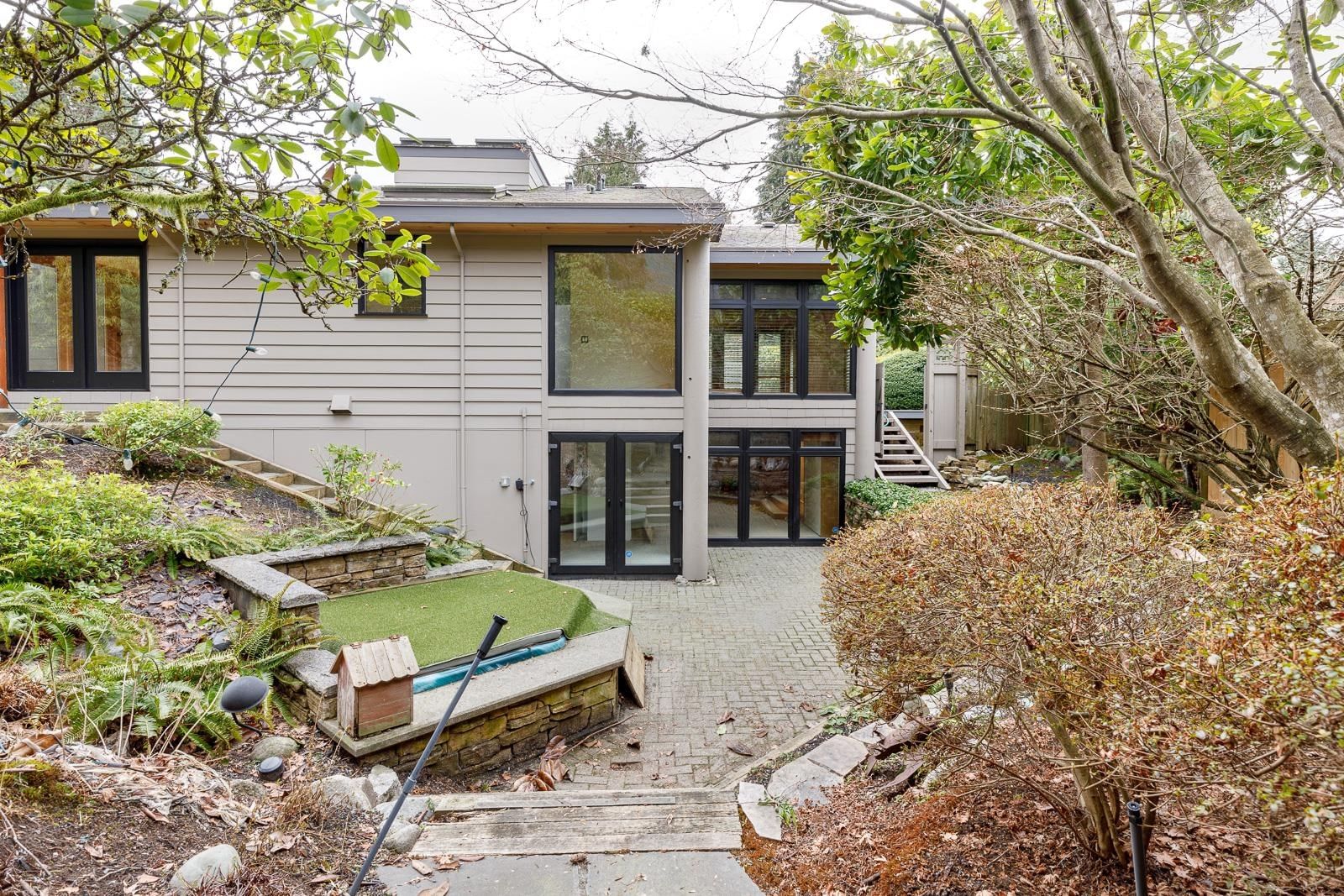 Listing Image 27