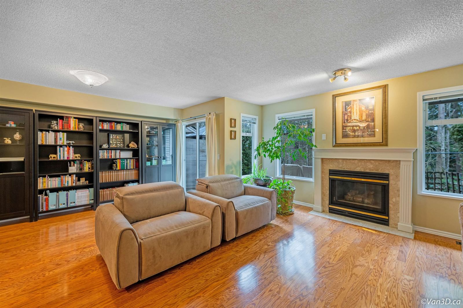 Listing Image 5