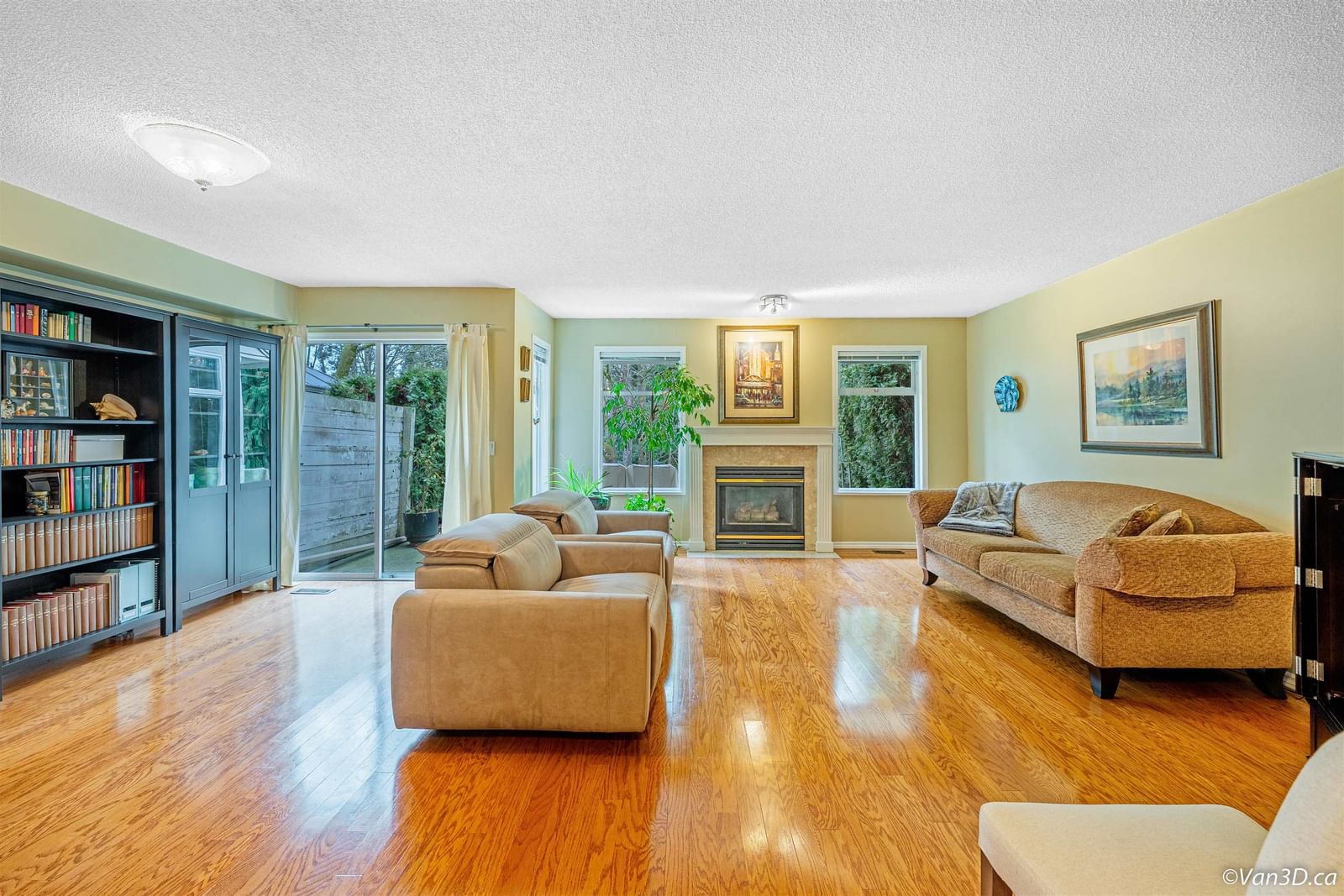 Listing Image 6